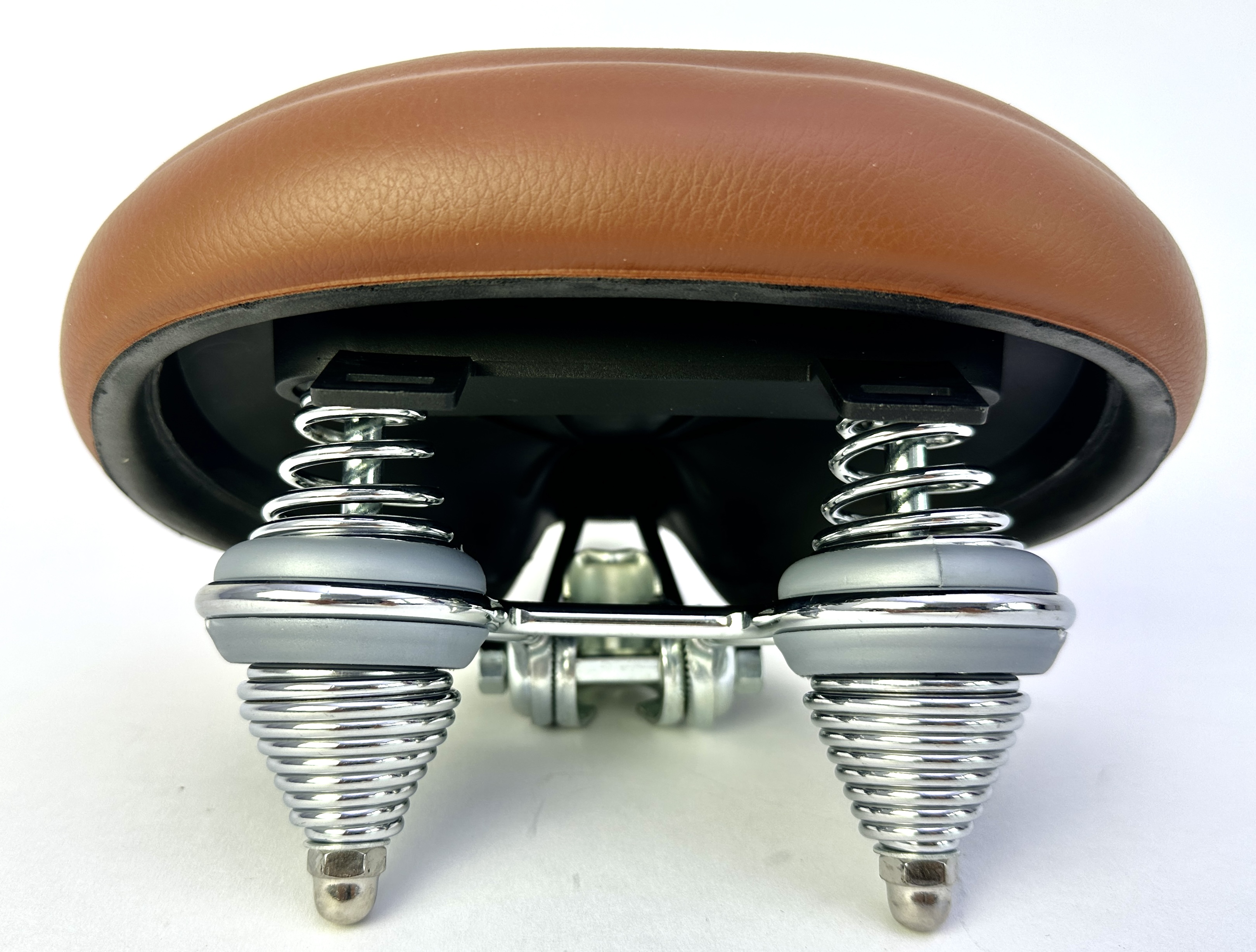 Saddle Cruiser Universal sprung and comfortable, brown