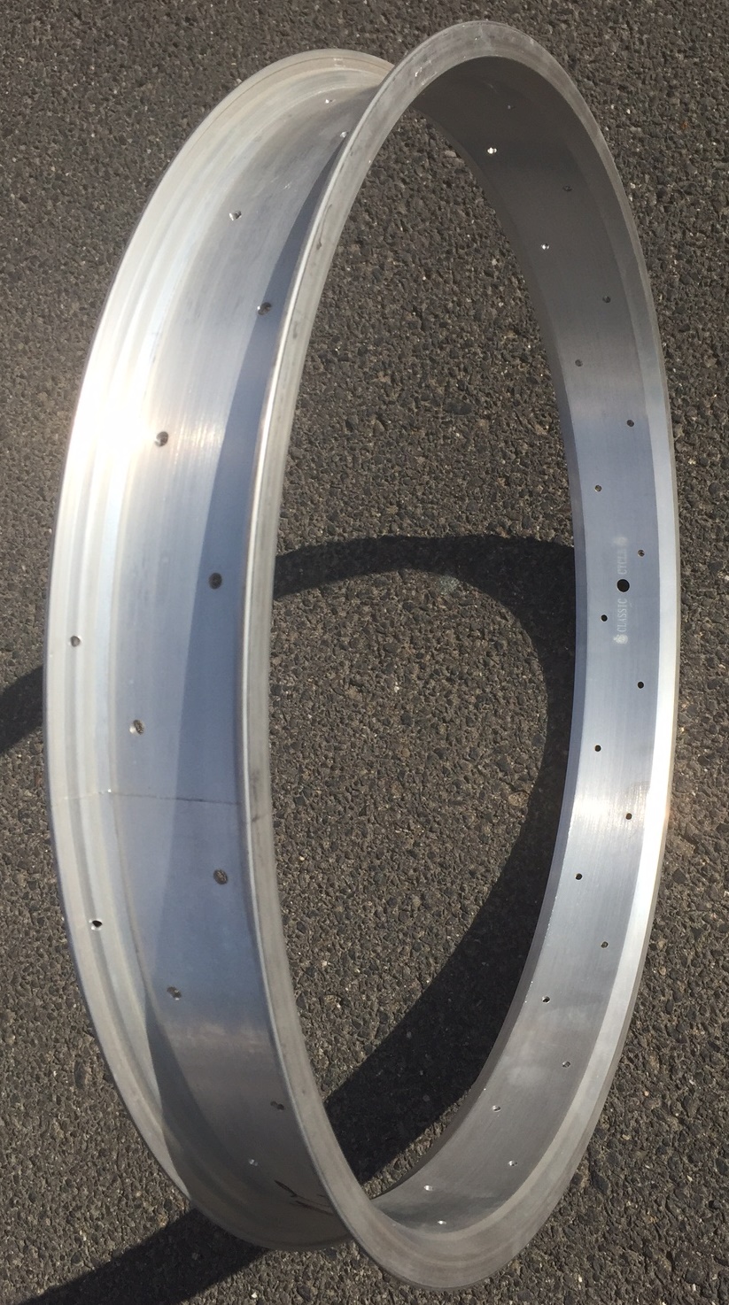Alufelge 24 Zoll 67 mm roh  unlackiert