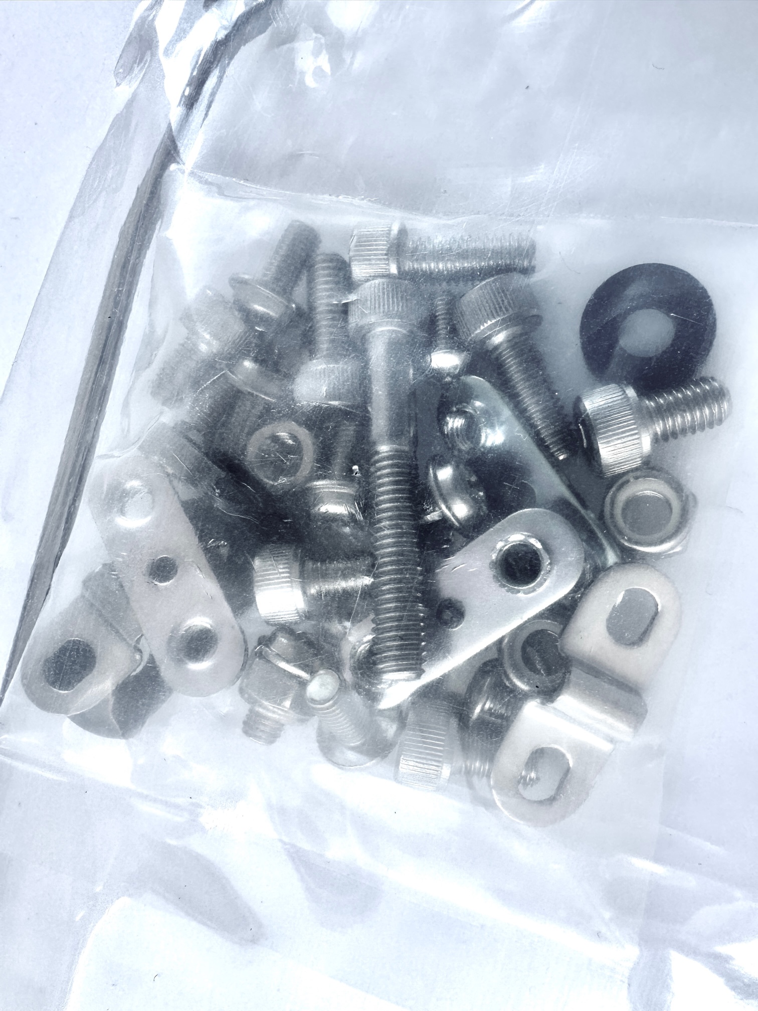 UD fender strut for 20 inch fatbike with screw set